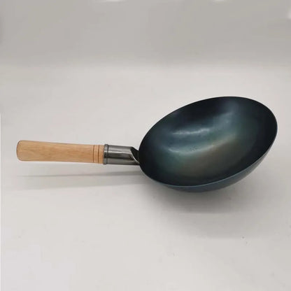 🥢 مقلاة ووك من الحديد المطاوع من بيلالونغ – صغيرة الحجم ومتينة، مناسبة لشخص أو شخصين.
