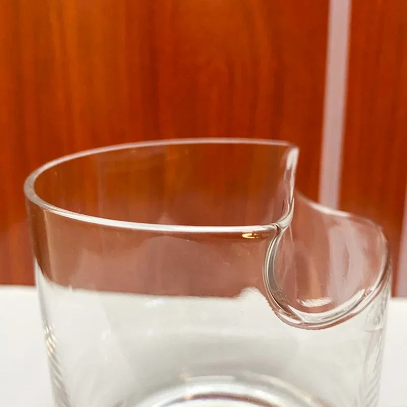 🥃 Cigar Glass – Drink & Smoke in One Hand