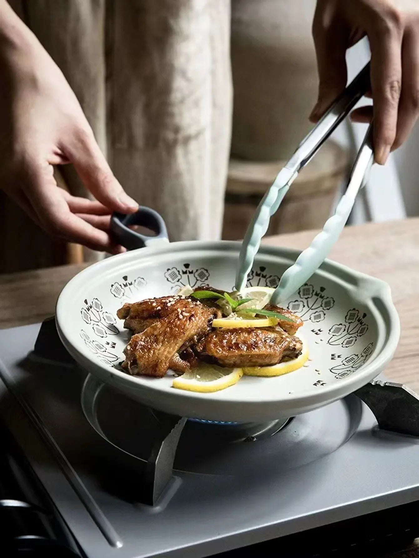 🍳 Ceramic Non-Stick Frying Pan – Versatile & Stylish Cookware! ✨