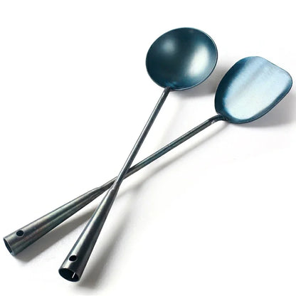 🔥 Handgemaakte Chinese gietijzeren wok – De kunst van authentiek koken! 🍳✨