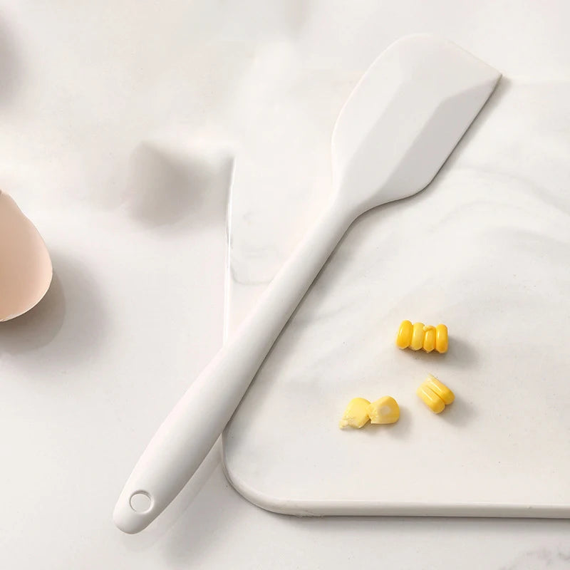 🍳 Food Grade Silicone Mini Baking Tool 4-Piece Set – Mix, Brush & Clip with Ease! 🥄✨
